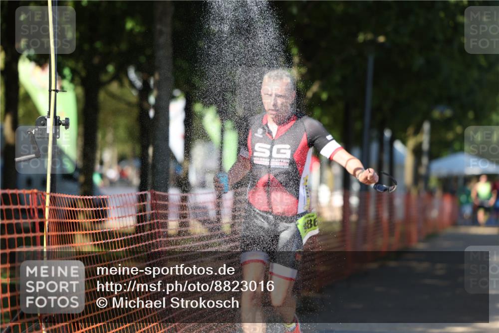 07.09.2025 - 19. Norderstedt Triathlon Michael Strokosch http://msf.ph/oto/8823016 07.09.2025 15:13:53 Laufen 986 meine-sportfotos.de