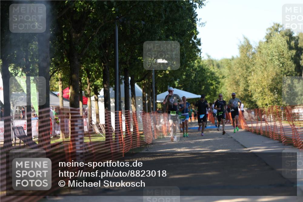 07.09.2025 - 19. Norderstedt Triathlon Michael Strokosch http://msf.ph/oto/8823018 07.09.2025 16:07:52 Laufen 519, 535, 542 meine-sportfotos.de
