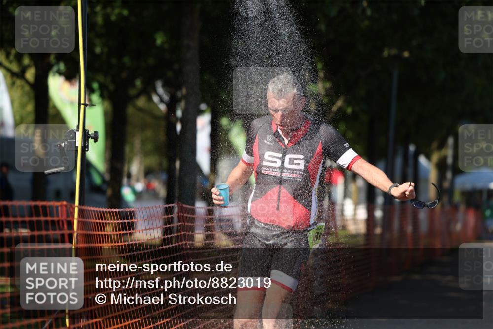 07.09.2025 - 19. Norderstedt Triathlon Michael Strokosch http://msf.ph/oto/8823019 07.09.2025 15:13:54 Laufen 986, 1466 meine-sportfotos.de