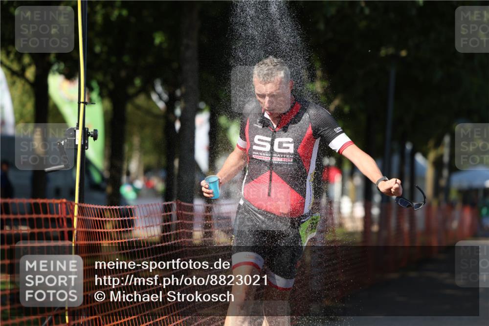 07.09.2025 - 19. Norderstedt Triathlon Michael Strokosch http://msf.ph/oto/8823021 07.09.2025 15:13:54 Laufen 986, 1466 meine-sportfotos.de
