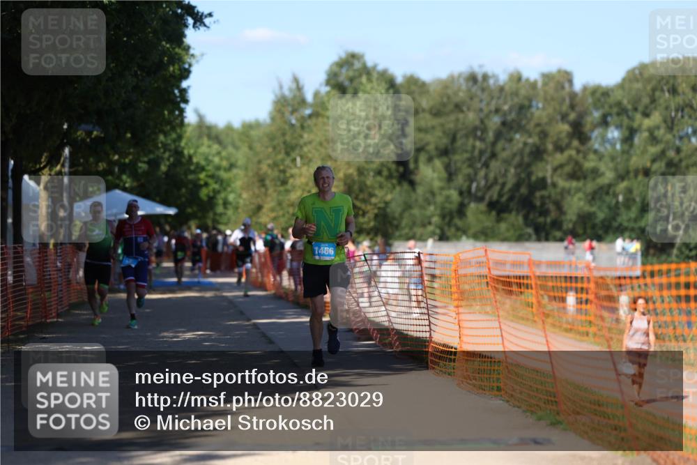 07.09.2025 - 19. Norderstedt Triathlon Michael Strokosch http://msf.ph/oto/8823029 07.09.2025 15:13:59 Laufen 366, 1466 meine-sportfotos.de