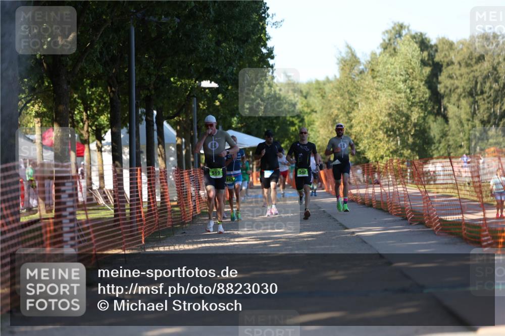 07.09.2025 - 19. Norderstedt Triathlon Michael Strokosch http://msf.ph/oto/8823030 07.09.2025 16:07:55 Laufen 443, 514, 519, 542 meine-sportfotos.de
