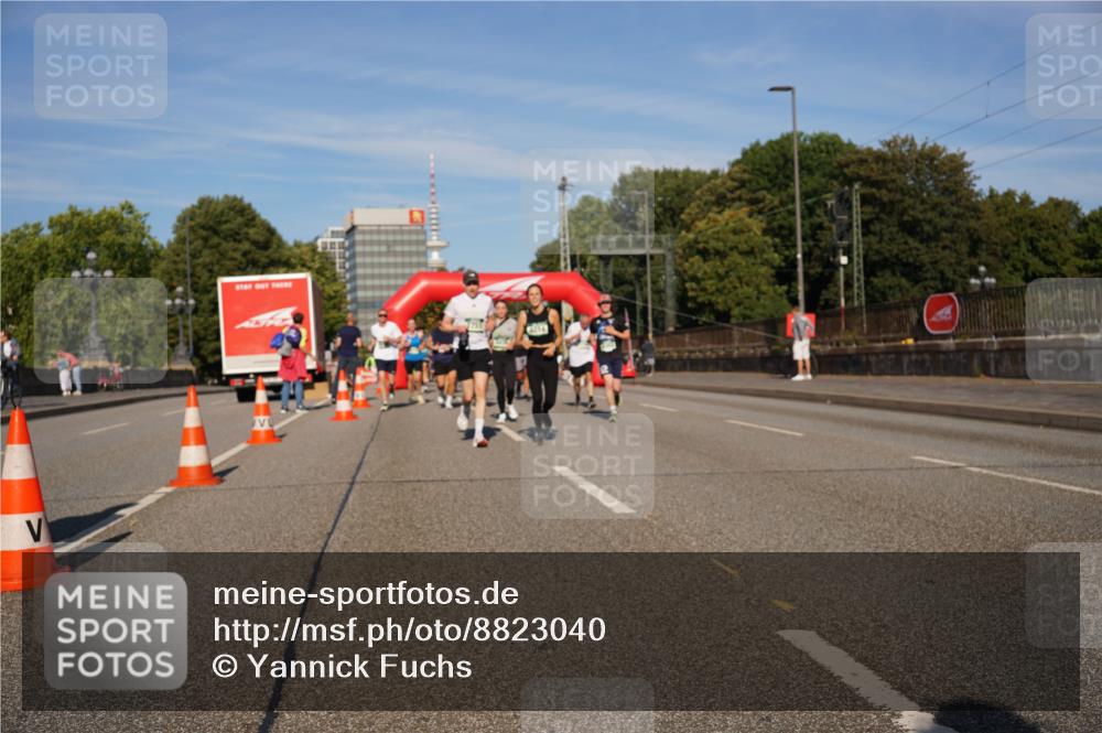 07.09.2025 - BARMER Alsterlauf Yannick Fuchs http://msf.ph/oto/8823040 07.09.2025 09:47:21 Laufen 4014 meine-sportfotos.de