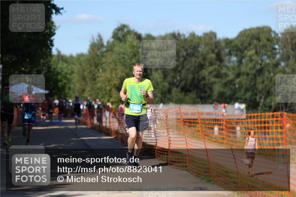 07.09.2025 - 19. Norderstedt Triathlon Michael Strokosch http://msf.ph/oto/8823041 07.09.2025 15:14:00 Laufen 366, 1466 meine-sportfotos.de