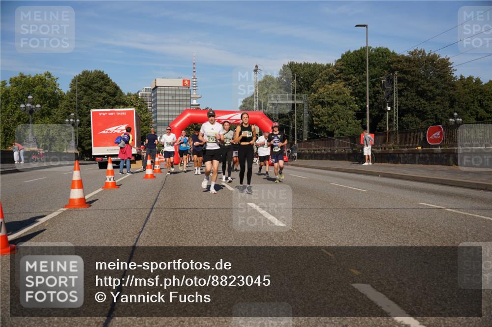 07.09.2025 - BARMER Alsterlauf Yannick Fuchs http://msf.ph/oto/8823045 07.09.2025 09:47:21 Laufen 2751, 1436, 83031, 2 meine-sportfotos.de