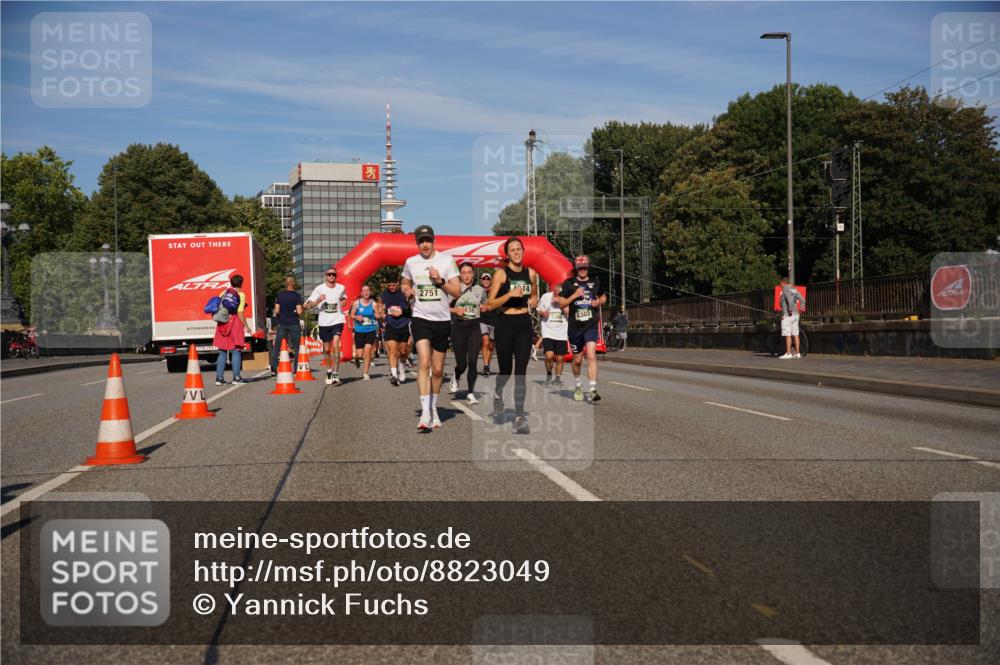 07.09.2025 - BARMER Alsterlauf Yannick Fuchs http://msf.ph/oto/8823049 07.09.2025 09:47:21 Laufen 2751, 136, 4014 meine-sportfotos.de
