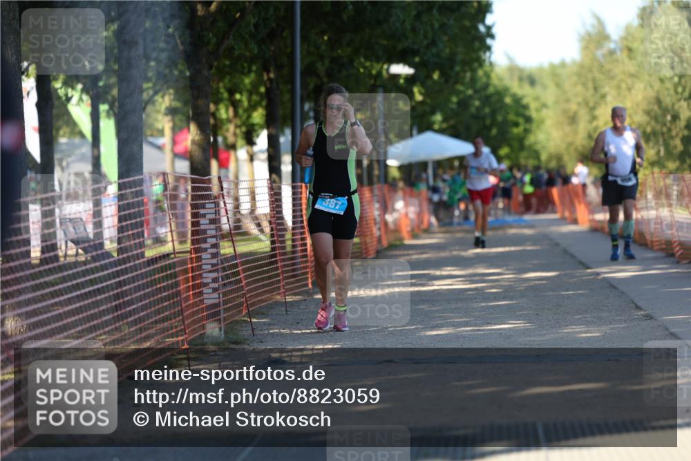 07.09.2025 - 19. Norderstedt Triathlon Michael Strokosch http://msf.ph/oto/8823059 07.09.2025 16:08:07 Laufen 387, 443, 956, 1474 meine-sportfotos.de