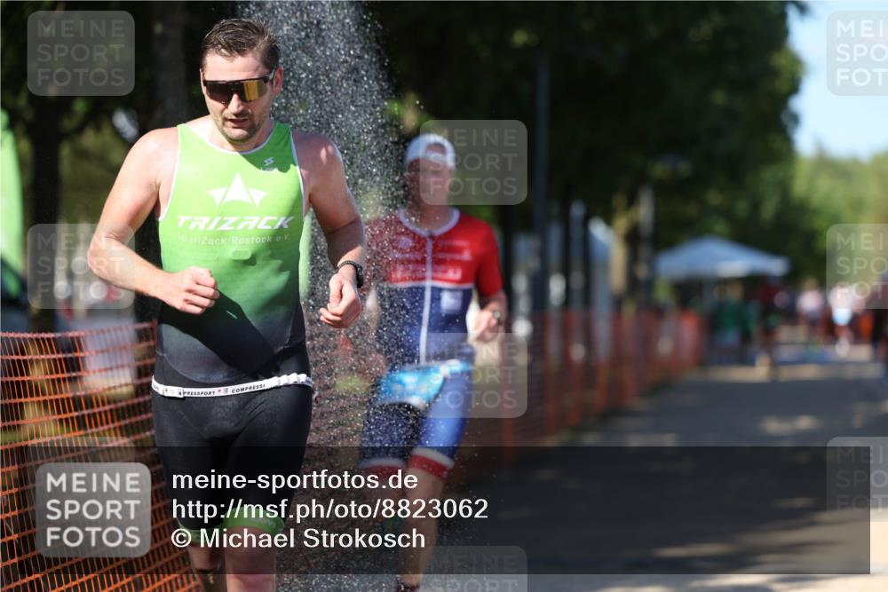 07.09.2025 - 19. Norderstedt Triathlon Michael Strokosch http://msf.ph/oto/8823062 07.09.2025 15:14:06 Laufen 361, 366, 976, 1466 meine-sportfotos.de