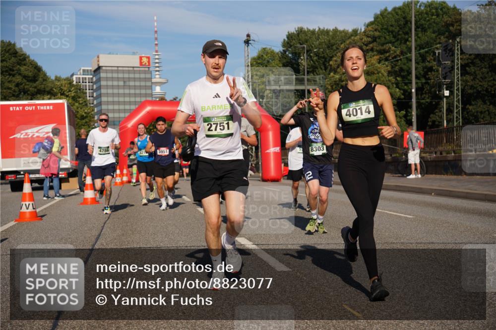 07.09.2025 - BARMER Alsterlauf Yannick Fuchs http://msf.ph/oto/8823077 07.09.2025 09:47:23 Laufen 4786, 621, 3951, 2751, 8303, 4014, 2 meine-sportfotos.de