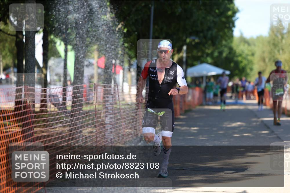 07.09.2025 - 19. Norderstedt Triathlon Michael Strokosch http://msf.ph/oto/8823108 07.09.2025 15:14:15 Laufen 361, 976 meine-sportfotos.de