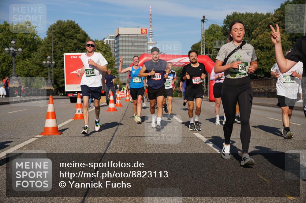 07.09.2025 - BARMER Alsterlauf Yannick Fuchs http://msf.ph/oto/8823113 07.09.2025 09:47:24 Laufen 4786, 3951, 6215, 5330, 5055, 458, 36, 5398 meine-sportfotos.de
