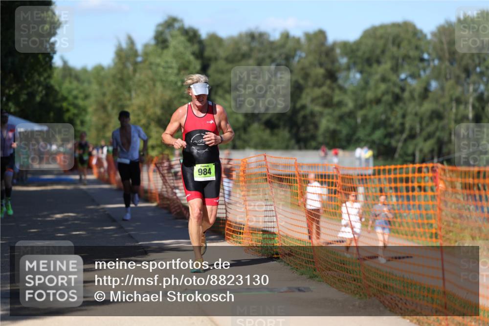 07.09.2025 - 19. Norderstedt Triathlon Michael Strokosch http://msf.ph/oto/8823130 07.09.2025 15:14:19 Laufen 1401 meine-sportfotos.de