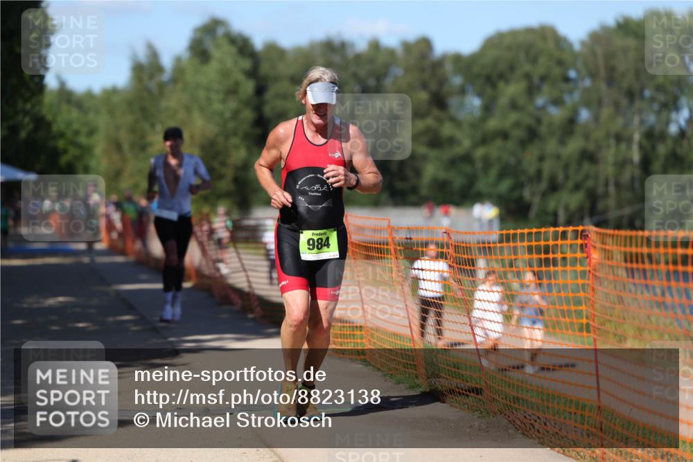 07.09.2025 - 19. Norderstedt Triathlon Michael Strokosch http://msf.ph/oto/8823138 07.09.2025 15:14:21 Laufen 1401 meine-sportfotos.de