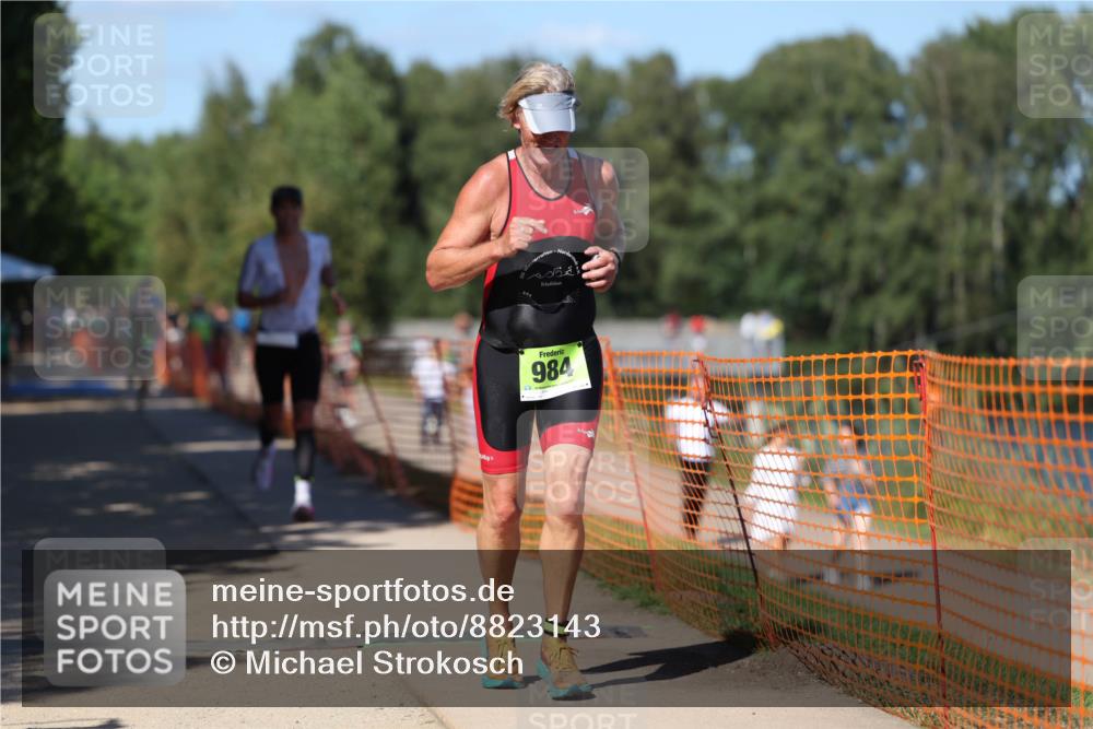 07.09.2025 - 19. Norderstedt Triathlon Michael Strokosch http://msf.ph/oto/8823143 07.09.2025 15:14:21 Laufen 1401 meine-sportfotos.de