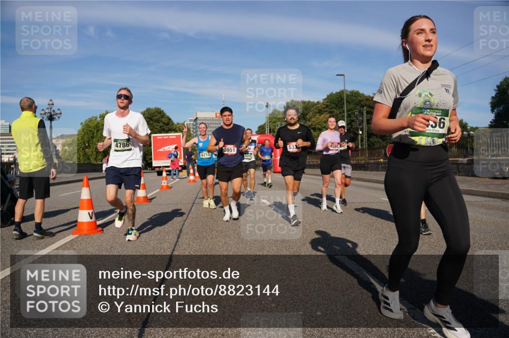 07.09.2025 - BARMER Alsterlauf Yannick Fuchs http://msf.ph/oto/8823144 07.09.2025 09:47:26 Laufen 4786, 3951, 533, 4580, 6215, 5055, 10, 36, 36 meine-sportfotos.de