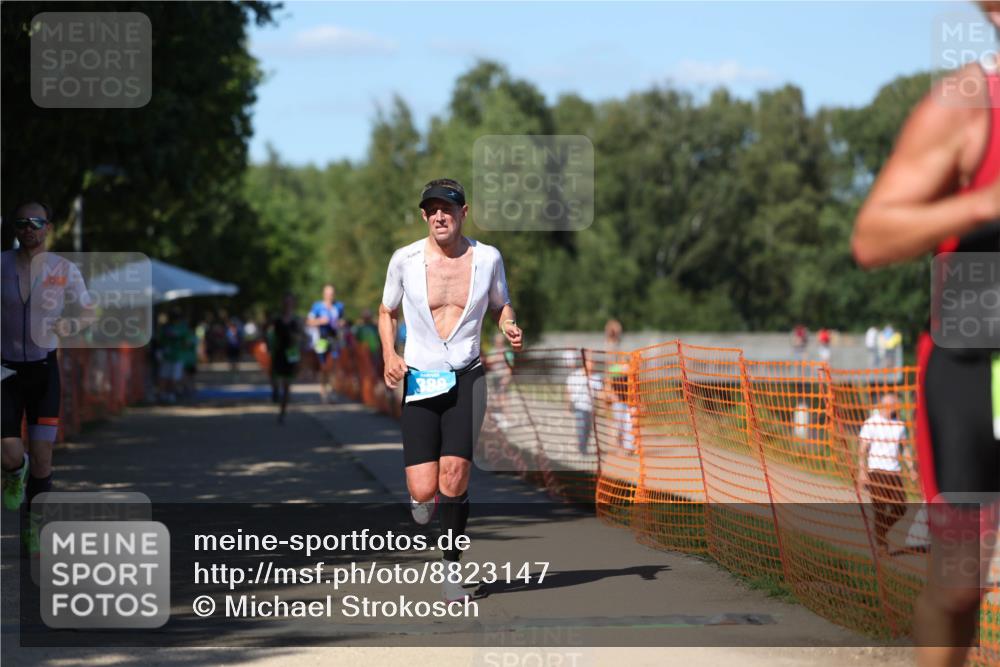 07.09.2025 - 19. Norderstedt Triathlon Michael Strokosch http://msf.ph/oto/8823147 07.09.2025 15:14:22 Laufen 1401 meine-sportfotos.de
