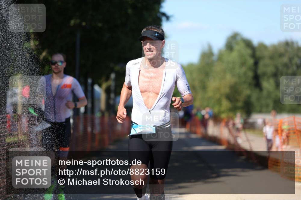 07.09.2025 - 19. Norderstedt Triathlon Michael Strokosch http://msf.ph/oto/8823159 07.09.2025 15:14:24 Laufen 1017, 1401 meine-sportfotos.de