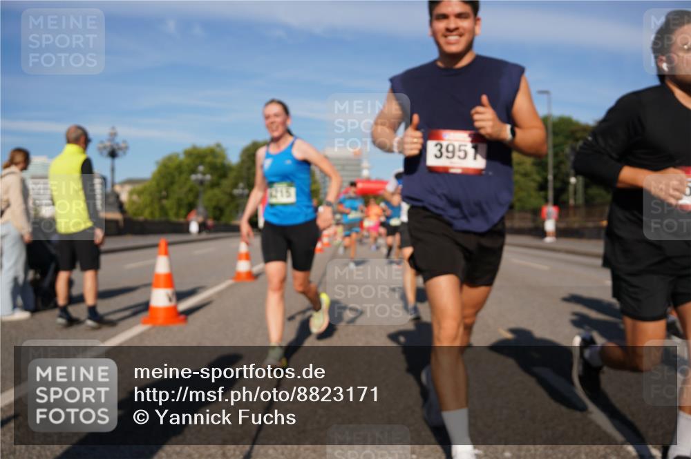 07.09.2025 - BARMER Alsterlauf Yannick Fuchs http://msf.ph/oto/8823171 07.09.2025 09:47:27 Laufen 1215, 3951 meine-sportfotos.de