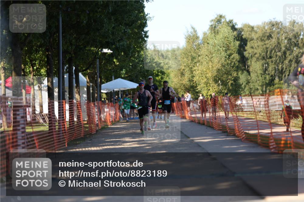 07.09.2025 - 19. Norderstedt Triathlon Michael Strokosch http://msf.ph/oto/8823189 07.09.2025 16:08:51 Laufen 534, 544, 949 meine-sportfotos.de