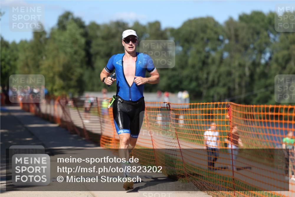 07.09.2025 - 19. Norderstedt Triathlon Michael Strokosch http://msf.ph/oto/8823202 07.09.2025 15:14:45 Laufen 1008 meine-sportfotos.de