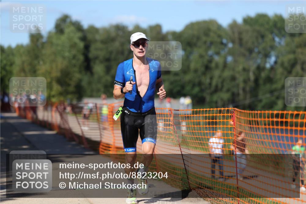 07.09.2025 - 19. Norderstedt Triathlon Michael Strokosch http://msf.ph/oto/8823204 07.09.2025 15:14:45 Laufen 1008 meine-sportfotos.de