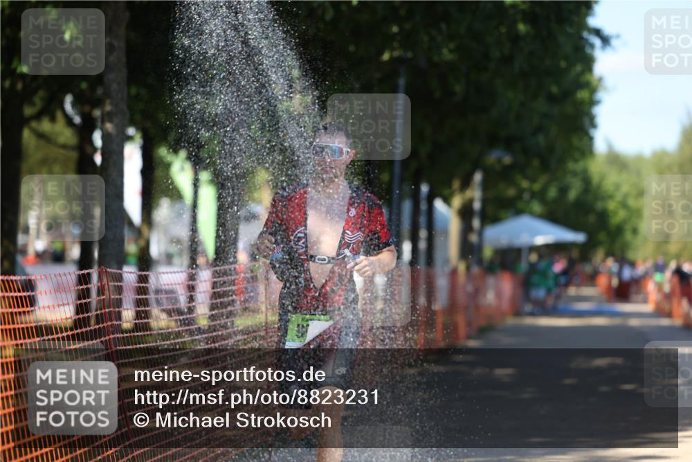 07.09.2025 - 19. Norderstedt Triathlon Michael Strokosch http://msf.ph/oto/8823231 07.09.2025 15:14:57 Laufen 958 meine-sportfotos.de