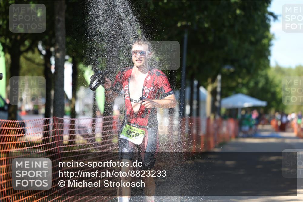 07.09.2025 - 19. Norderstedt Triathlon Michael Strokosch http://msf.ph/oto/8823233 07.09.2025 15:14:57 Laufen 958 meine-sportfotos.de