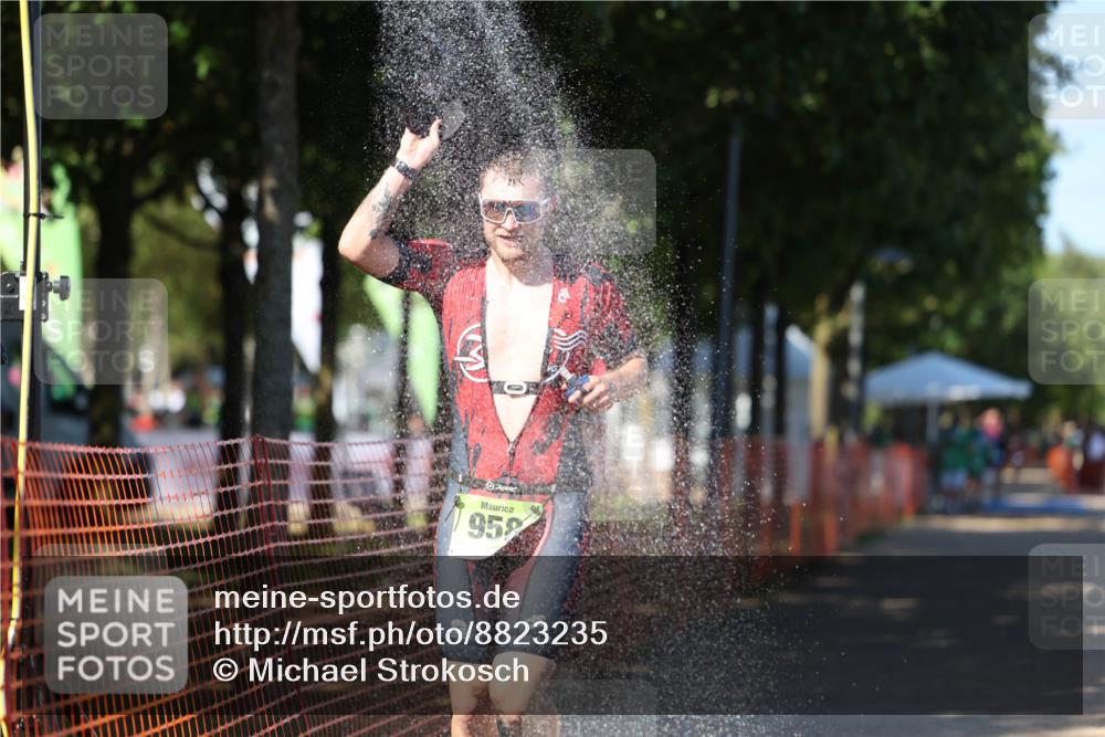 07.09.2025 - 19. Norderstedt Triathlon Michael Strokosch http://msf.ph/oto/8823235 07.09.2025 15:14:57 Laufen 958 meine-sportfotos.de