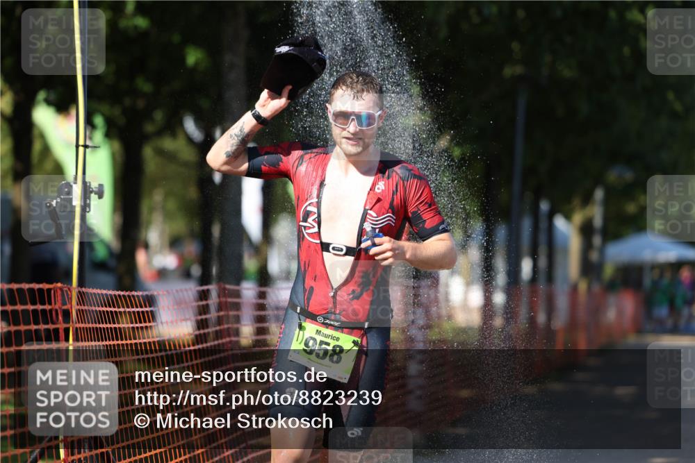 07.09.2025 - 19. Norderstedt Triathlon Michael Strokosch http://msf.ph/oto/8823239 07.09.2025 15:14:58 Laufen 958 meine-sportfotos.de