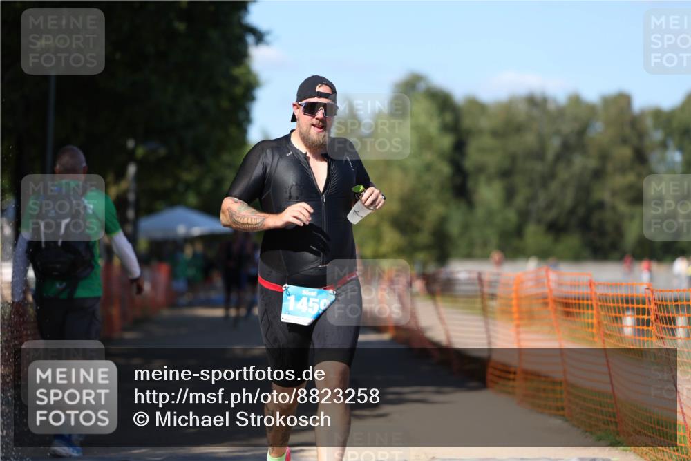 07.09.2025 - 19. Norderstedt Triathlon Michael Strokosch http://msf.ph/oto/8823258 07.09.2025 15:15:29 Laufen 1022, 1459 meine-sportfotos.de