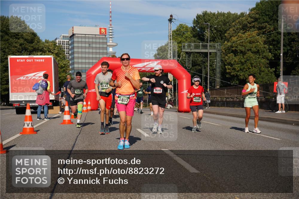 07.09.2025 - BARMER Alsterlauf Yannick Fuchs http://msf.ph/oto/8823272 07.09.2025 09:47:30 Laufen 4275, 6143, 4887, 3646, 4980, 5691 meine-sportfotos.de