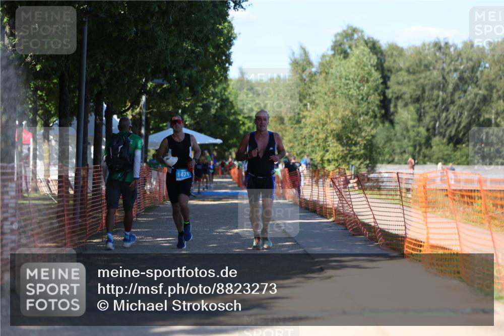 07.09.2025 - 19. Norderstedt Triathlon Michael Strokosch http://msf.ph/oto/8823273 07.09.2025 15:15:36 Laufen 400, 1471 meine-sportfotos.de
