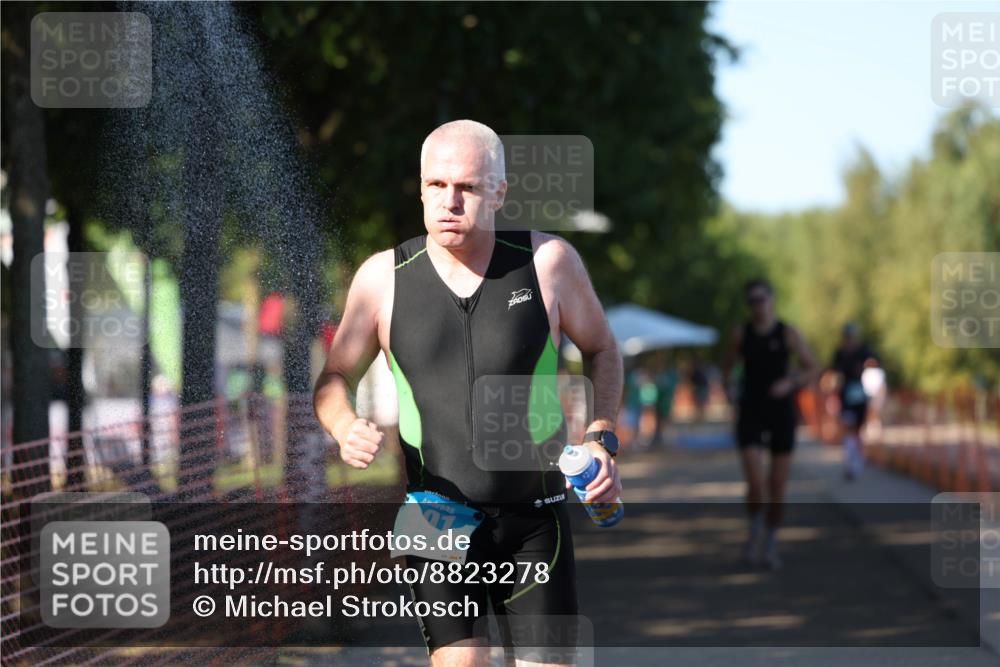07.09.2025 - 19. Norderstedt Triathlon Michael Strokosch http://msf.ph/oto/8823278 07.09.2025 16:09:26 Laufen 1403, 1453 meine-sportfotos.de