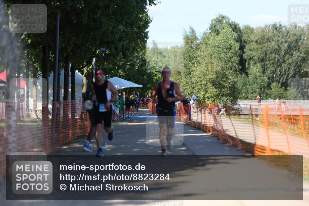 07.09.2025 - 19. Norderstedt Triathlon Michael Strokosch http://msf.ph/oto/8823284 07.09.2025 15:15:37 Laufen 400, 1471 meine-sportfotos.de