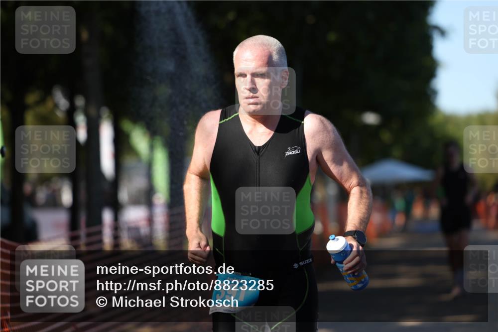 07.09.2025 - 19. Norderstedt Triathlon Michael Strokosch http://msf.ph/oto/8823285 07.09.2025 16:09:26 Laufen 1403, 1453 meine-sportfotos.de