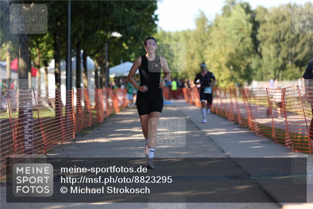 07.09.2025 - 19. Norderstedt Triathlon Michael Strokosch http://msf.ph/oto/8823295 07.09.2025 16:09:28 Laufen 1403, 1453 meine-sportfotos.de