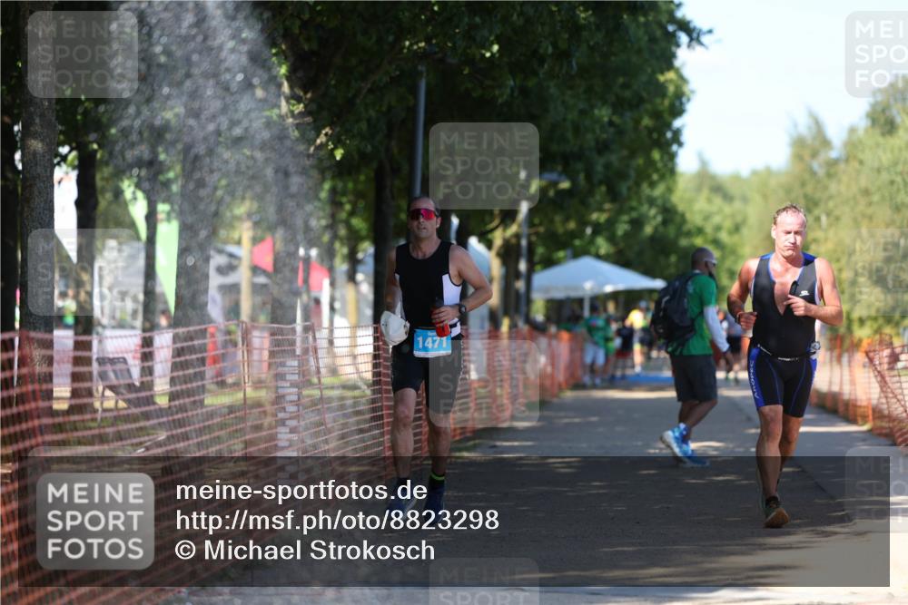 07.09.2025 - 19. Norderstedt Triathlon Michael Strokosch http://msf.ph/oto/8823298 07.09.2025 15:15:38 Laufen 400, 1471 meine-sportfotos.de