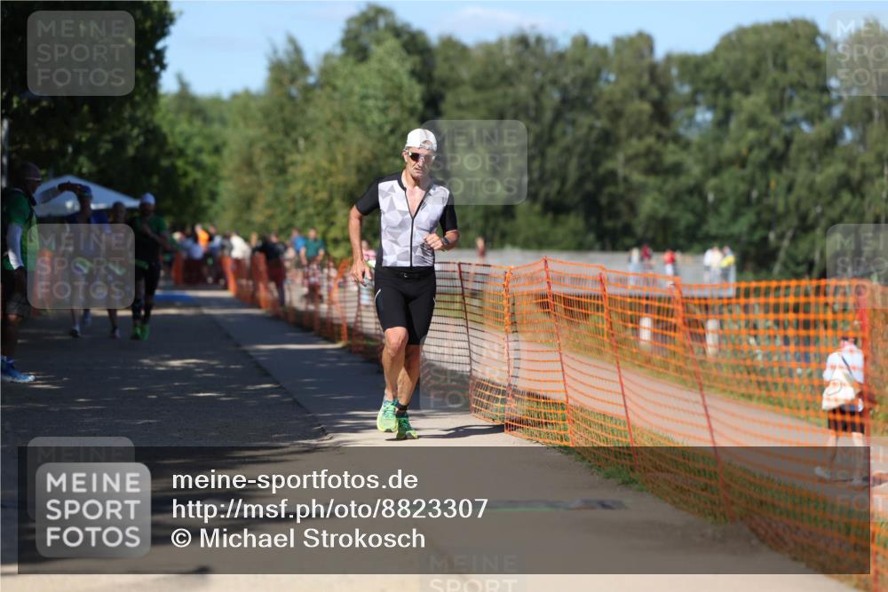 07.09.2025 - 19. Norderstedt Triathlon Michael Strokosch http://msf.ph/oto/8823307 07.09.2025 15:15:52 Laufen 964 meine-sportfotos.de