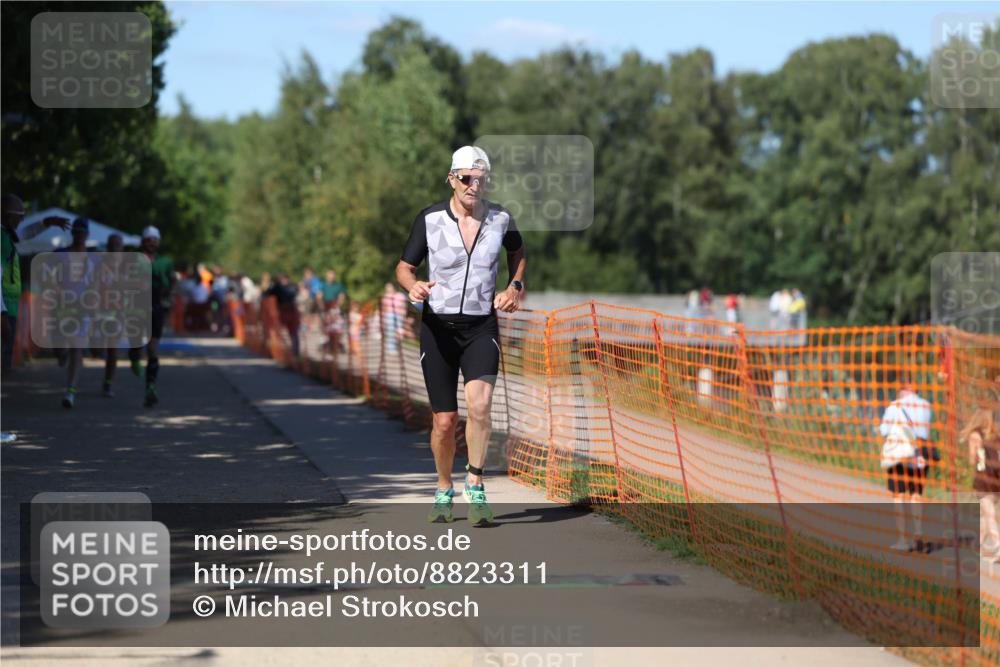 07.09.2025 - 19. Norderstedt Triathlon Michael Strokosch http://msf.ph/oto/8823311 07.09.2025 15:15:52 Laufen 964 meine-sportfotos.de