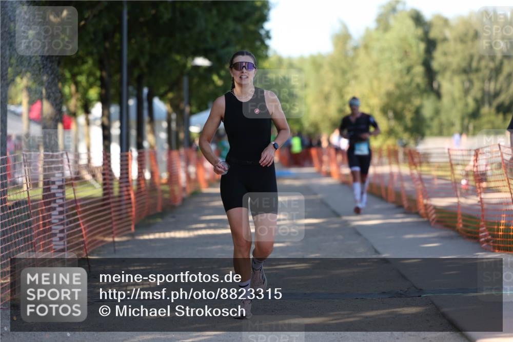 07.09.2025 - 19. Norderstedt Triathlon Michael Strokosch http://msf.ph/oto/8823315 07.09.2025 16:09:29 Laufen 1403, 1453 meine-sportfotos.de