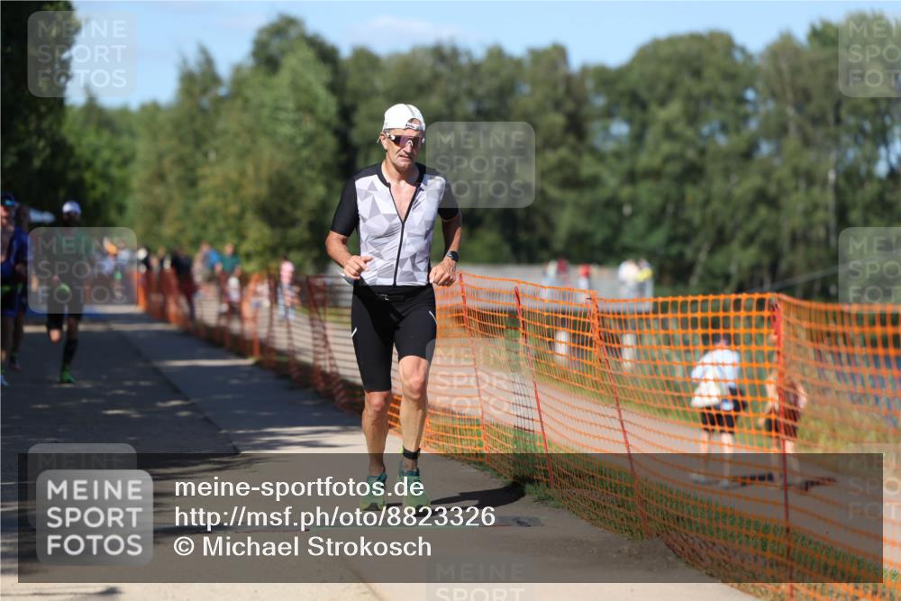 07.09.2025 - 19. Norderstedt Triathlon Michael Strokosch http://msf.ph/oto/8823326 07.09.2025 15:15:53 Laufen 964 meine-sportfotos.de