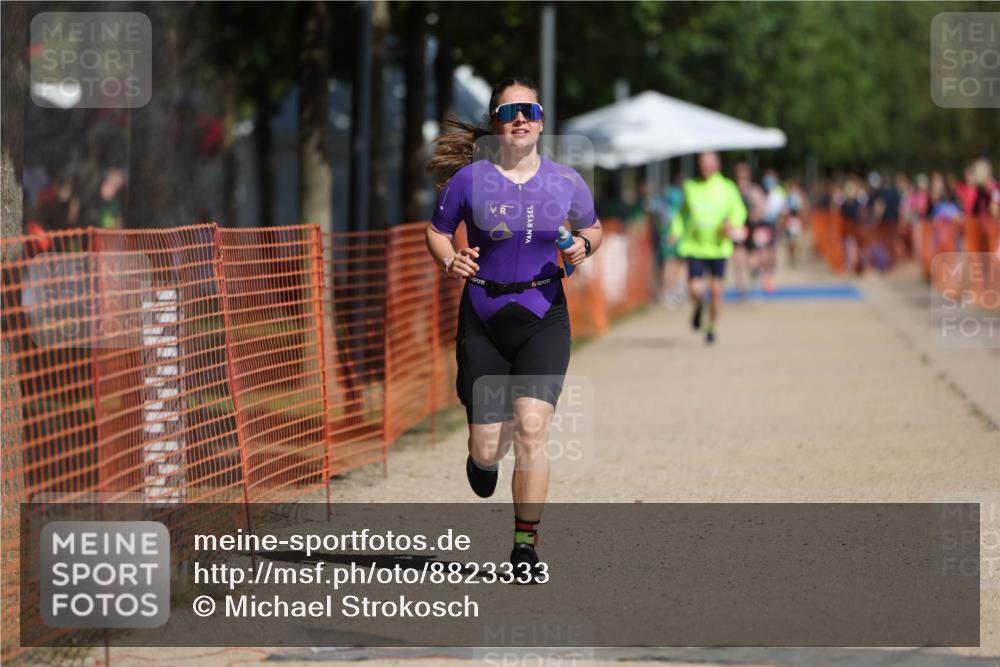 07.09.2025 - 19. Norderstedt Triathlon Michael Strokosch http://msf.ph/oto/8823333 07.09.2025 12:14:11 Laufen 1246, 1334 meine-sportfotos.de