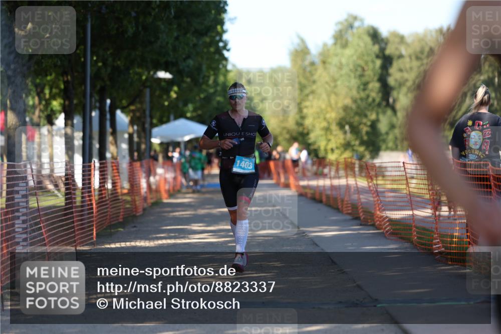 07.09.2025 - 19. Norderstedt Triathlon Michael Strokosch http://msf.ph/oto/8823337 07.09.2025 16:09:32 Laufen 1403, 1453 meine-sportfotos.de