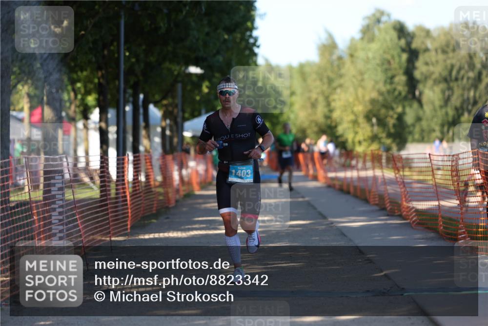 07.09.2025 - 19. Norderstedt Triathlon Michael Strokosch http://msf.ph/oto/8823342 07.09.2025 16:09:33 Laufen 1403, 1453 meine-sportfotos.de