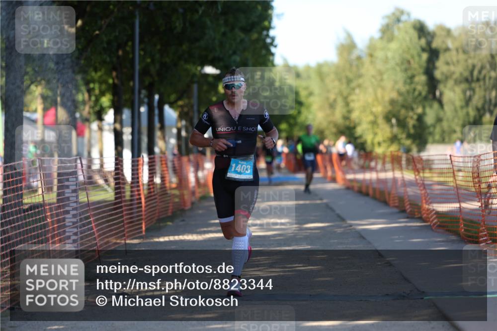 07.09.2025 - 19. Norderstedt Triathlon Michael Strokosch http://msf.ph/oto/8823344 07.09.2025 16:09:33 Laufen 1403, 1453 meine-sportfotos.de
