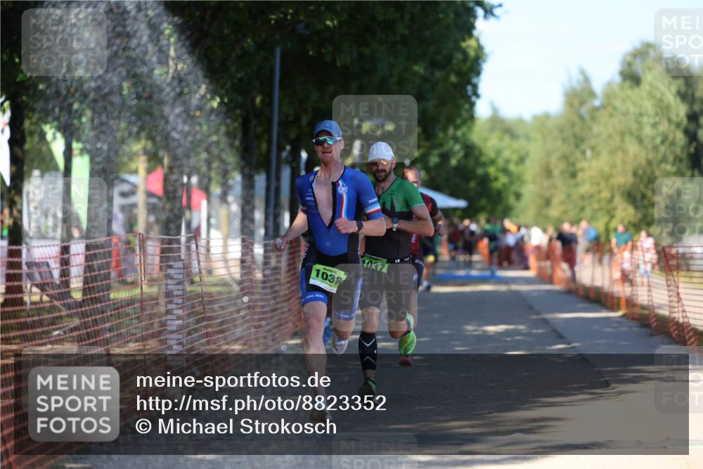07.09.2025 - 19. Norderstedt Triathlon Michael Strokosch http://msf.ph/oto/8823352 07.09.2025 15:15:55 Laufen 964 meine-sportfotos.de