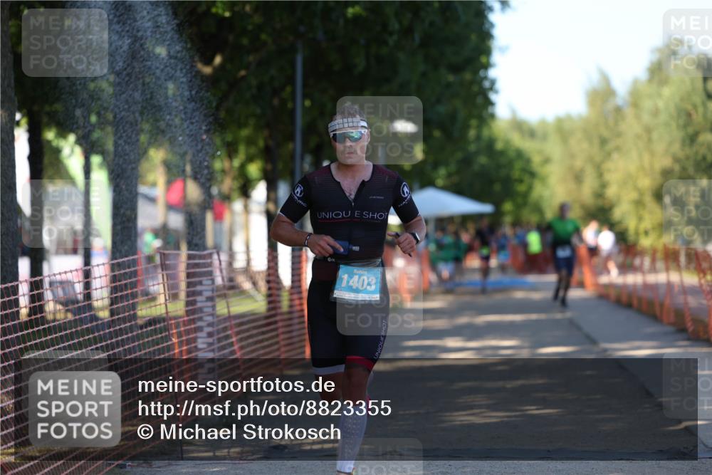 07.09.2025 - 19. Norderstedt Triathlon Michael Strokosch http://msf.ph/oto/8823355 07.09.2025 16:09:33 Laufen 1403, 1453 meine-sportfotos.de