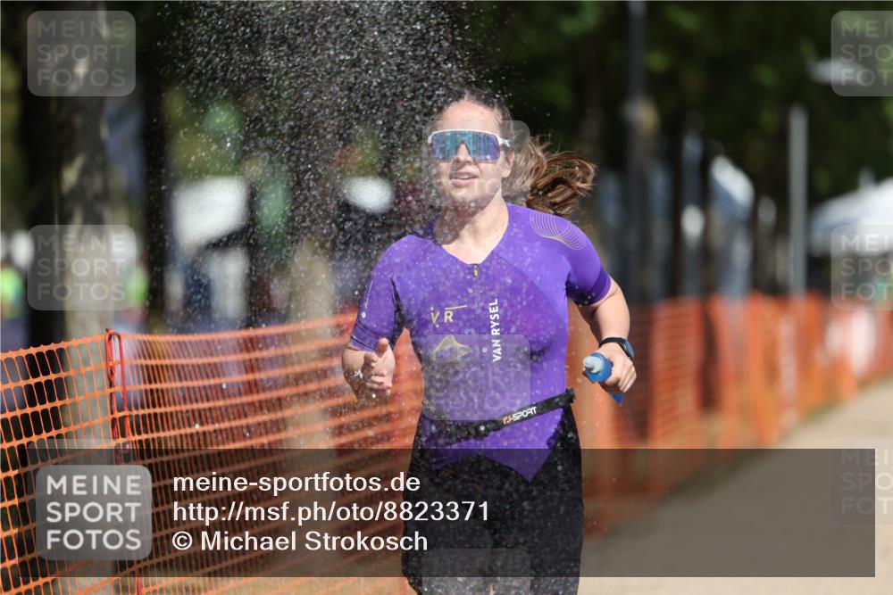 07.09.2025 - 19. Norderstedt Triathlon Michael Strokosch http://msf.ph/oto/8823371 07.09.2025 12:14:13 Laufen 1246 meine-sportfotos.de