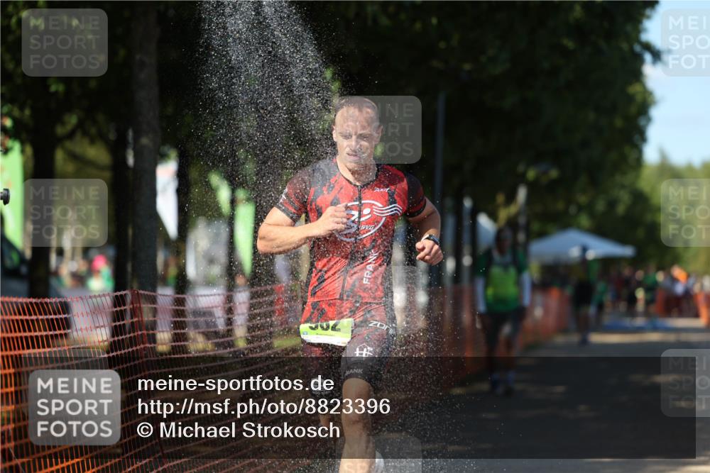 07.09.2025 - 19. Norderstedt Triathlon Michael Strokosch http://msf.ph/oto/8823396 07.09.2025 15:15:58 Laufen 964 meine-sportfotos.de