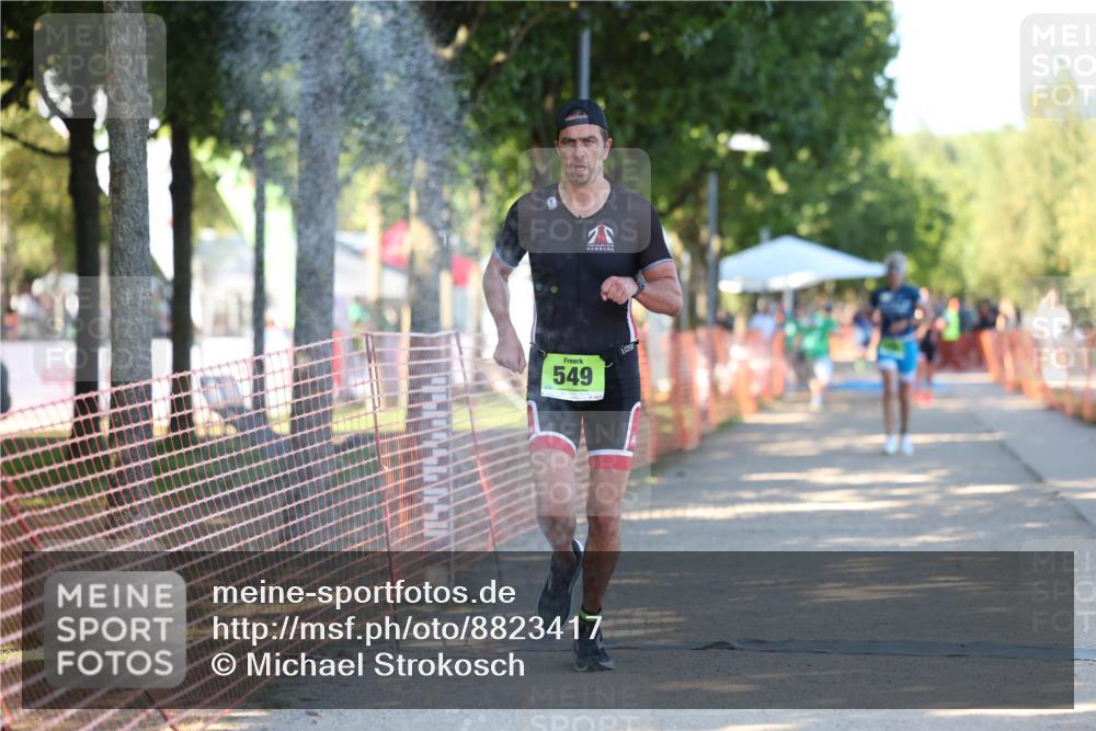 07.09.2025 - 19. Norderstedt Triathlon Michael Strokosch http://msf.ph/oto/8823417 07.09.2025 16:09:47 Laufen 442, 549 meine-sportfotos.de